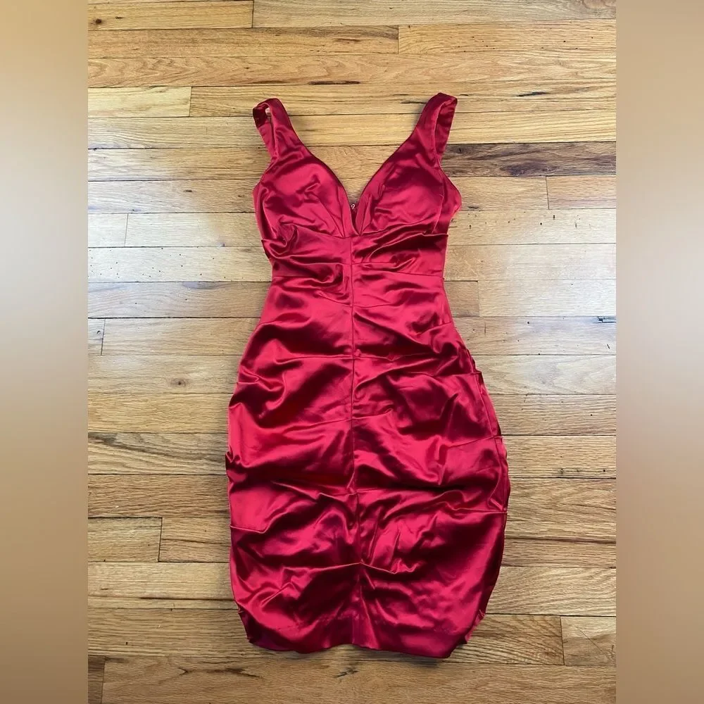 Xscape red stretch satin sheath cocktail dress Size 2